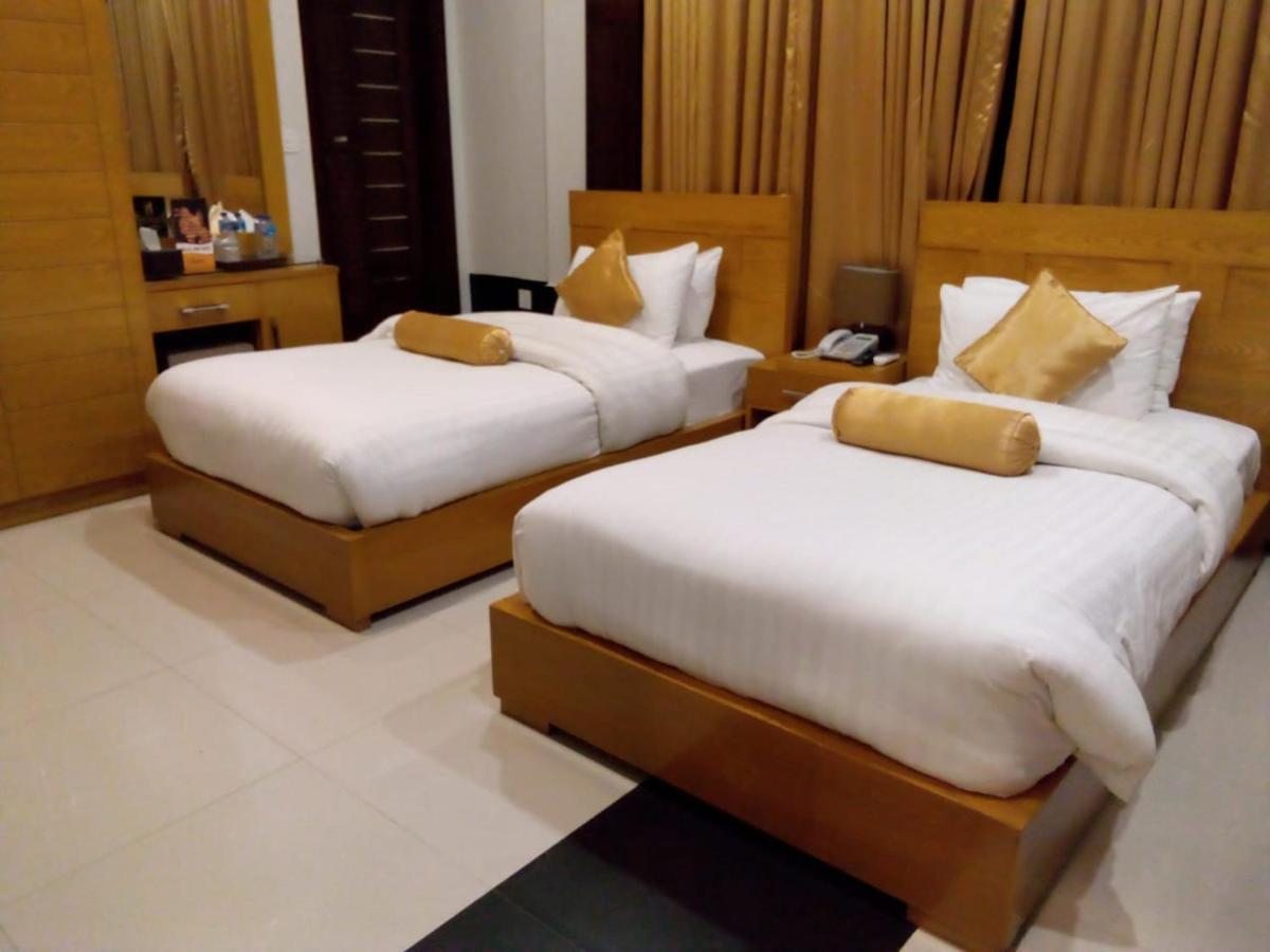 Burj Al Swat Hotel Saidu Sharif エクステリア 写真