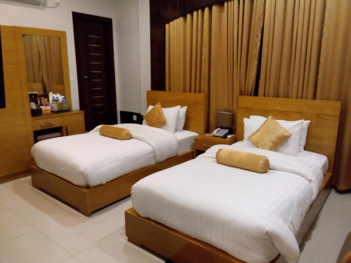 Burj Al Swat Hotel Saidu Sharif エクステリア 写真