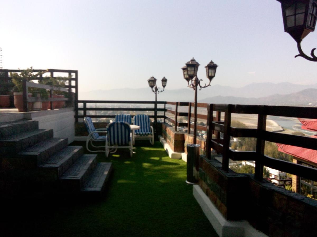 Burj Al Swat Hotel Saidu Sharif エクステリア 写真