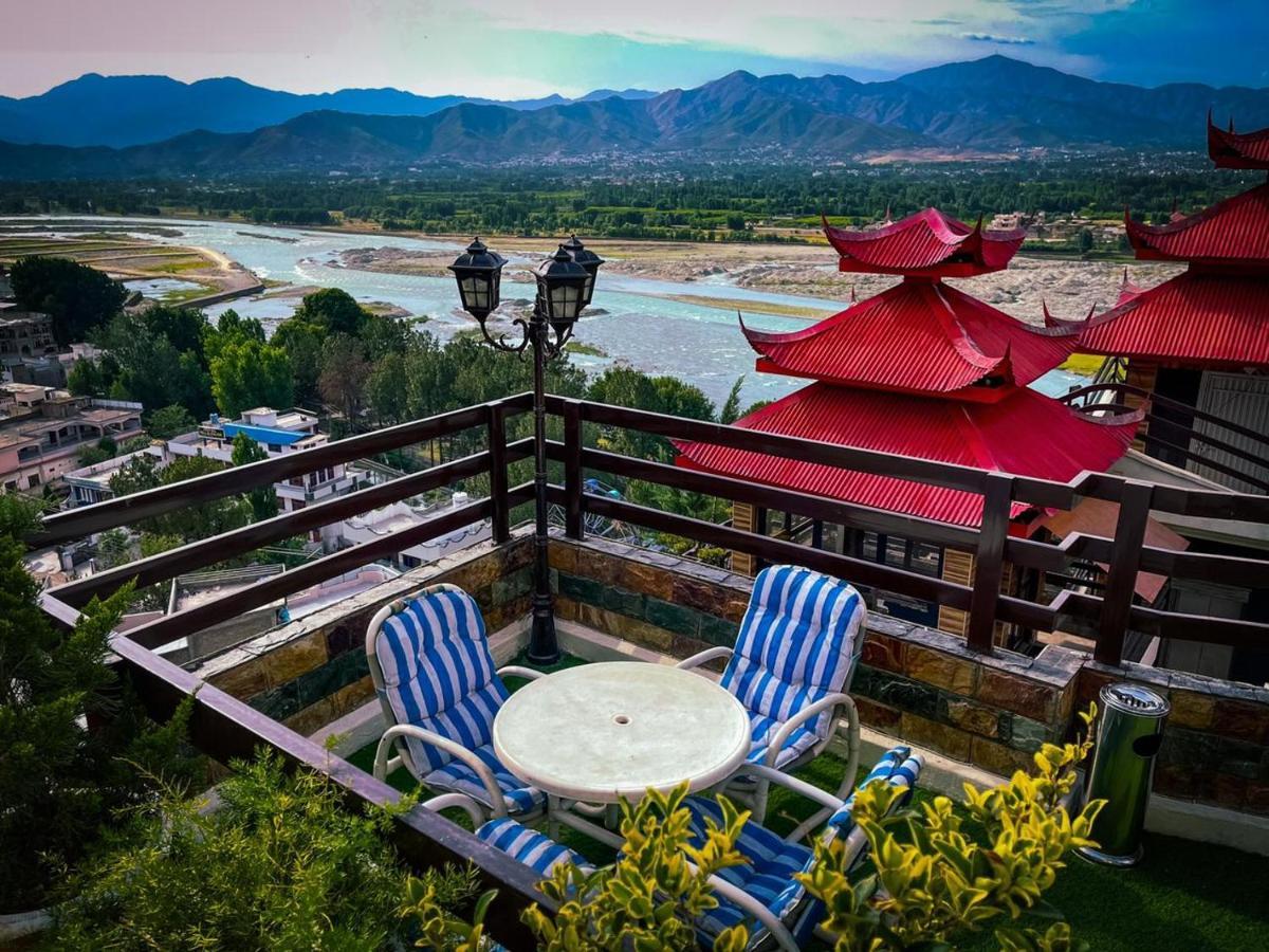 Burj Al Swat Hotel Saidu Sharif エクステリア 写真