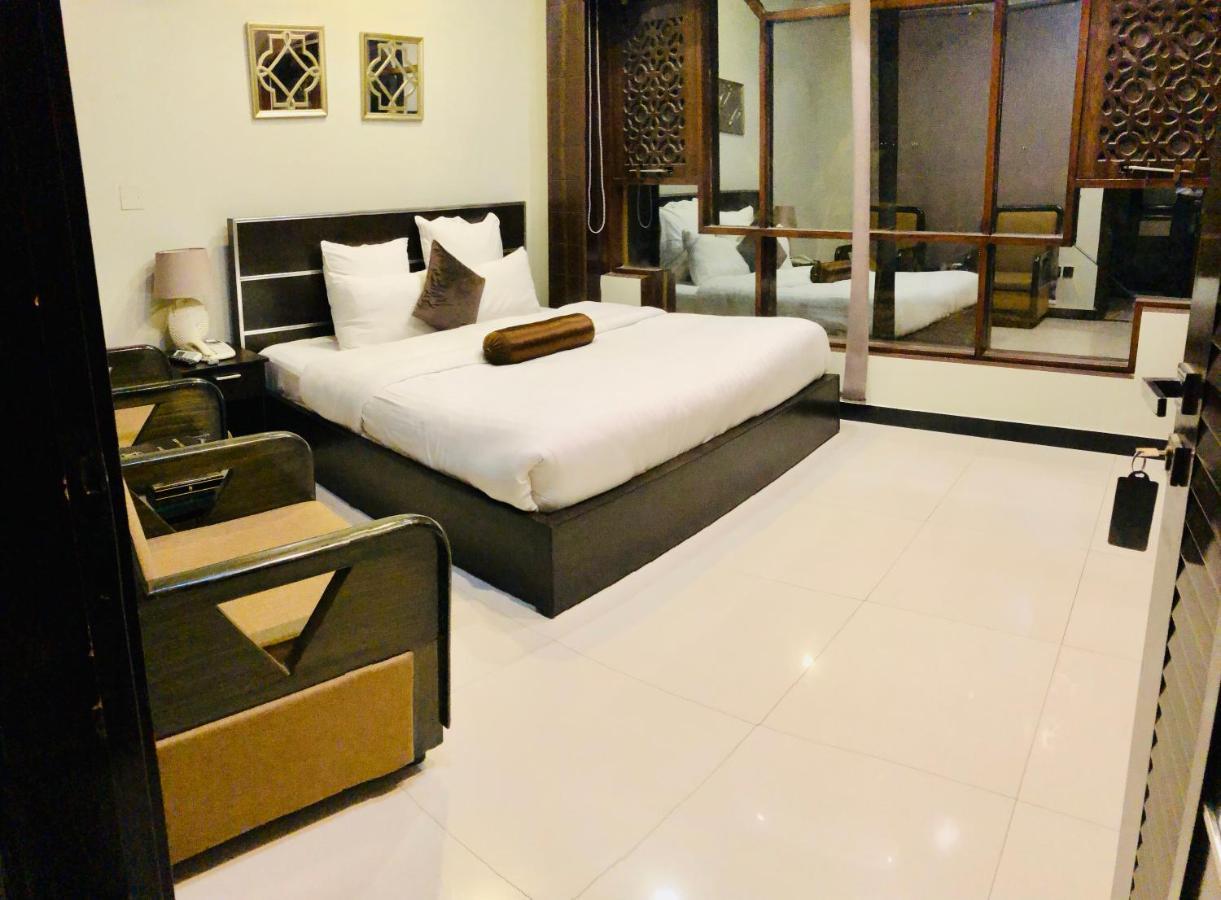 Burj Al Swat Hotel Saidu Sharif エクステリア 写真