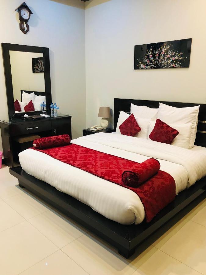 Burj Al Swat Hotel Saidu Sharif エクステリア 写真